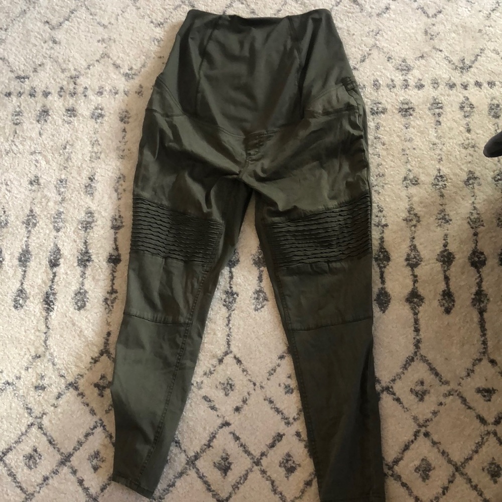 Maternity moto jeggings